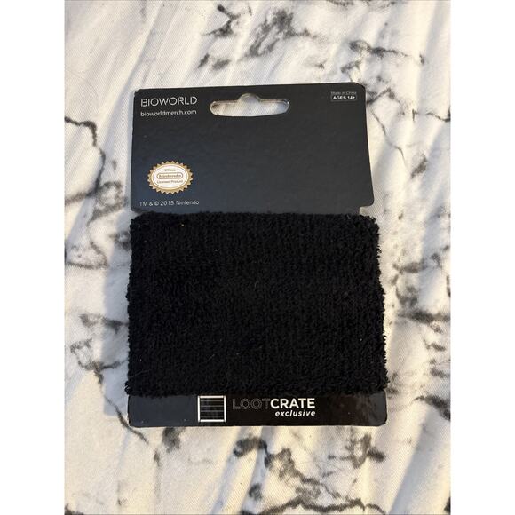 Nintendo Loot crate The Legend of Zelda Embroidered Triforce Wrist Band Sweat - Picture 2 of 2